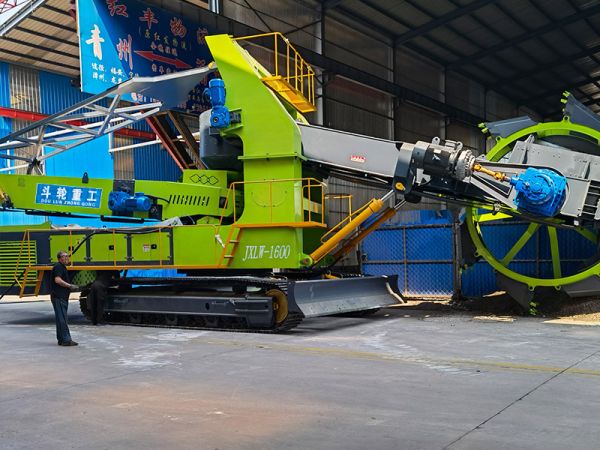 Bucket-wheel reclaimer